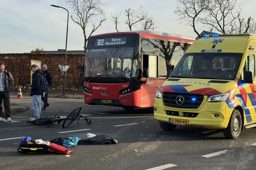 Ongeluk fietser en bus