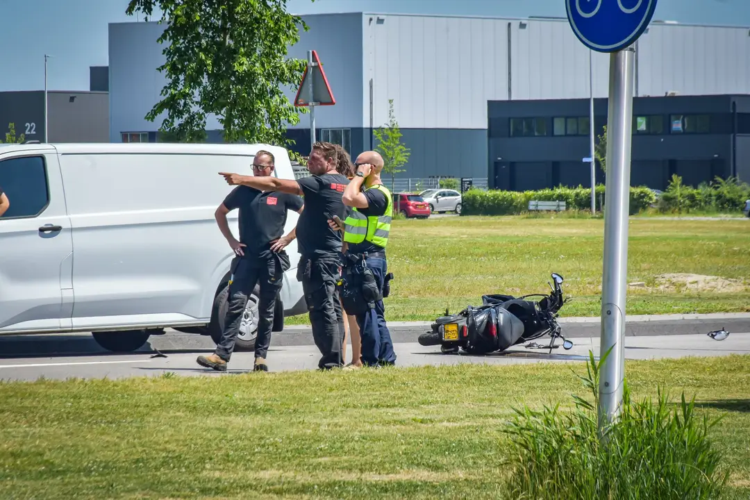 Scooterrijder gewond na aanrijding Purmerend2