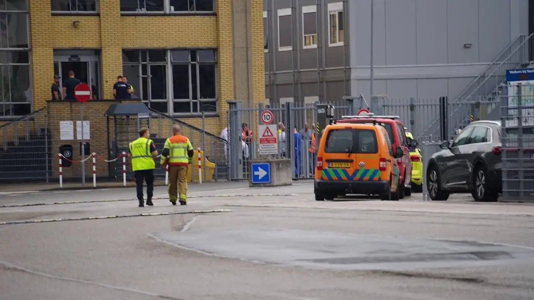 GRIP_1_bij_Nestlé-fabriek_in_Nunspeet_na_incident_met_salpeterzuur__vijf_gewonden,_één_met_spoed_naar_ziekenhuis_6