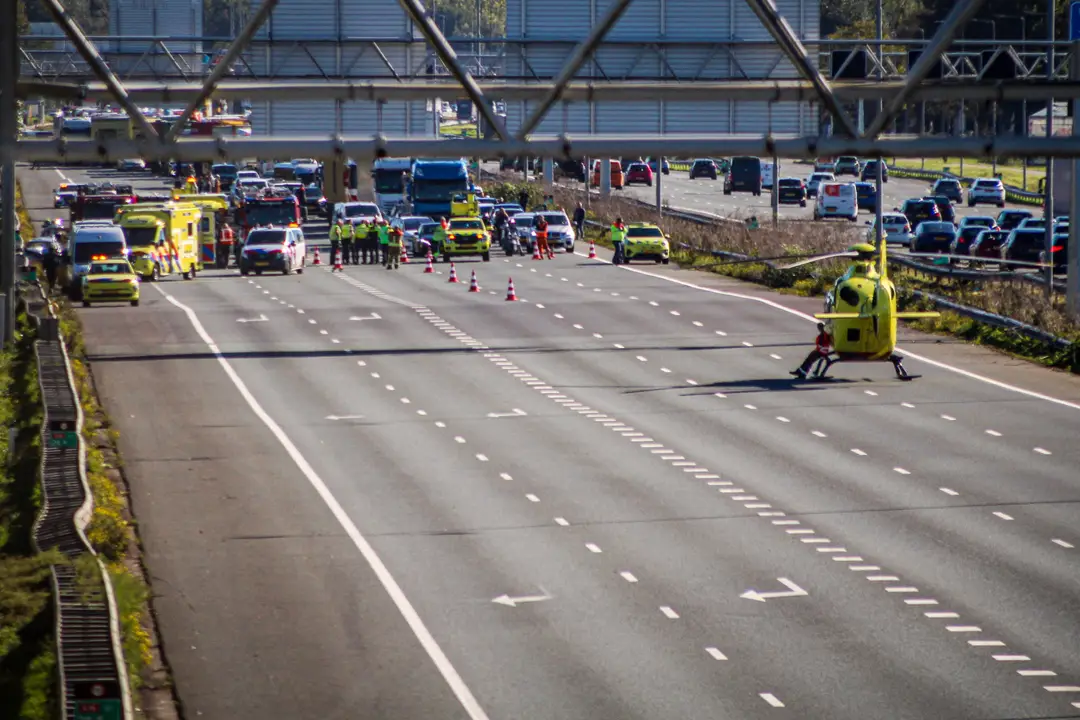 Dode en zwaargewonde bij A16 bij Hendrik-Ido-Ambacht
