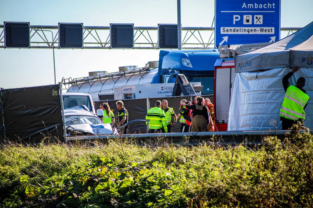 Ongeval A16 Hendrik-ido-ambacht