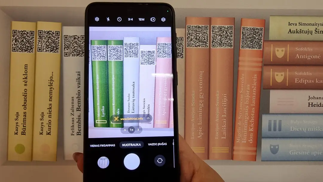 knygu lentyna alytaus jurgio kuncino viesosios bibliotekos vaiku ir jaunimo literaturos kyriuje topoliu g 21 3 scaled
