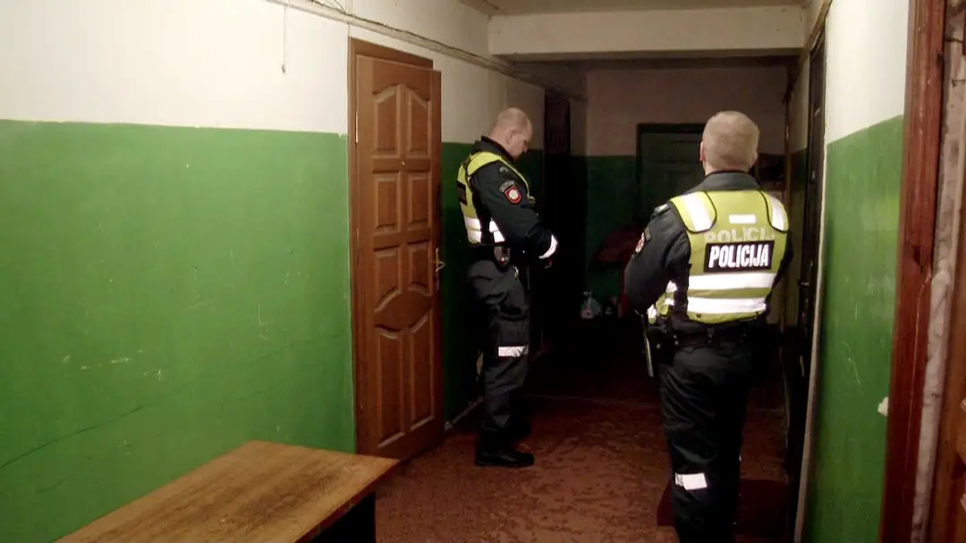 nusikaltimo vietoje rastas plaktukas ir peilis00000000