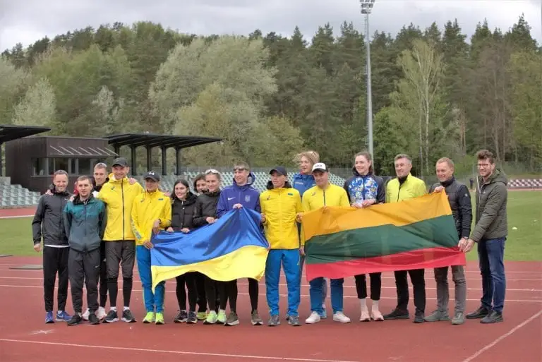 ukrainos lengvaatleciai stovyklauja lietuvoje dainiaus virbicko nuotr 768x513 1