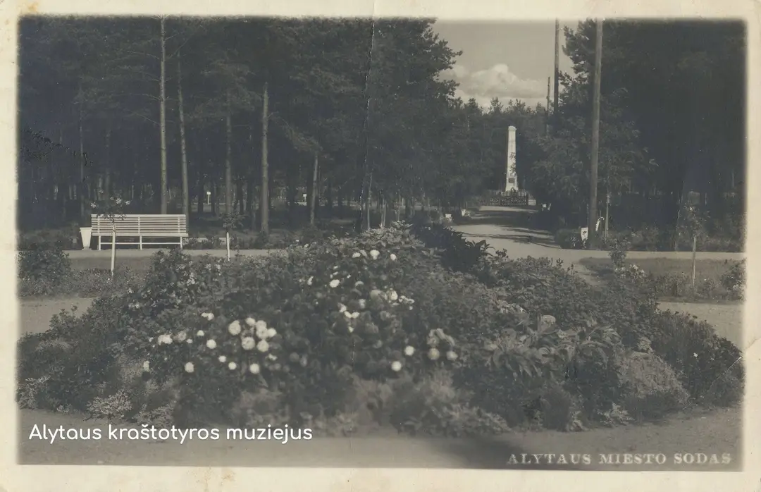 Atvirukas. Alytaus miesto sodas. XX a. 4 deš.
