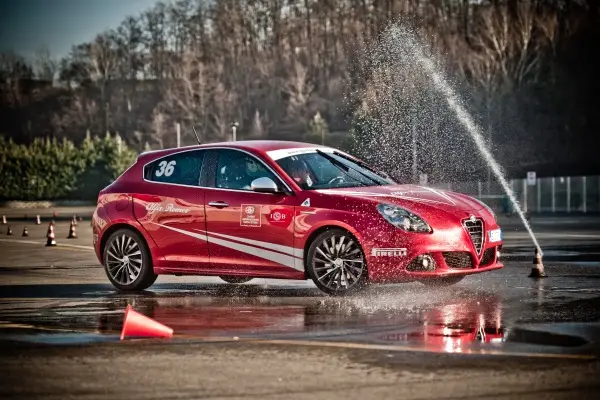 alfa romeo giulietta guida sicura