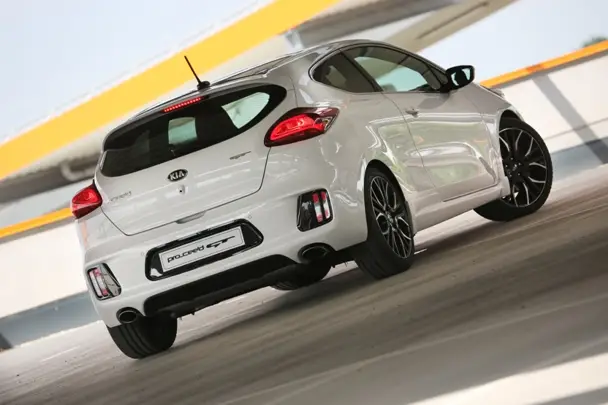 kia proceed gt