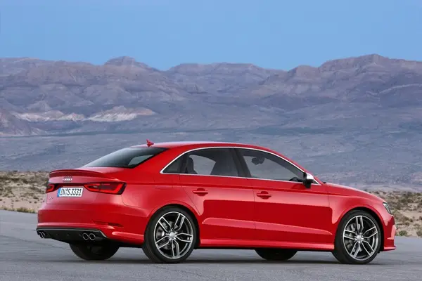 s3 sedan 002