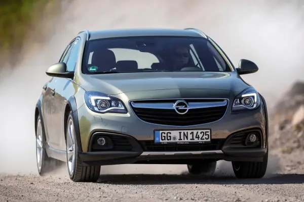 opel insignia country tourer