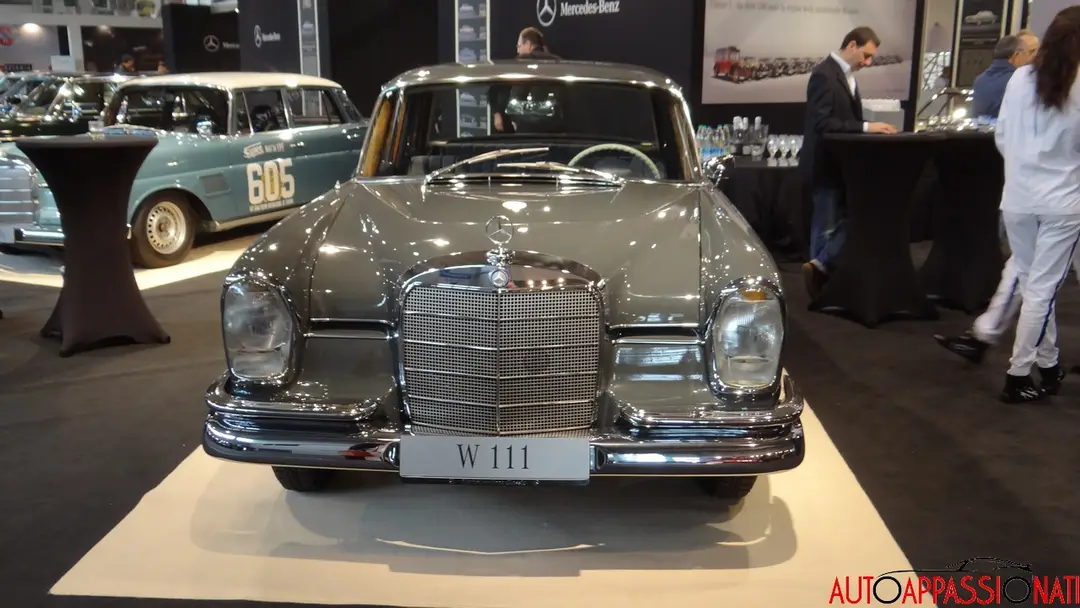 mercedes benz w111