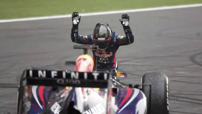 vettel inchino
