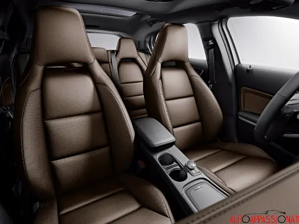 mb gla 4