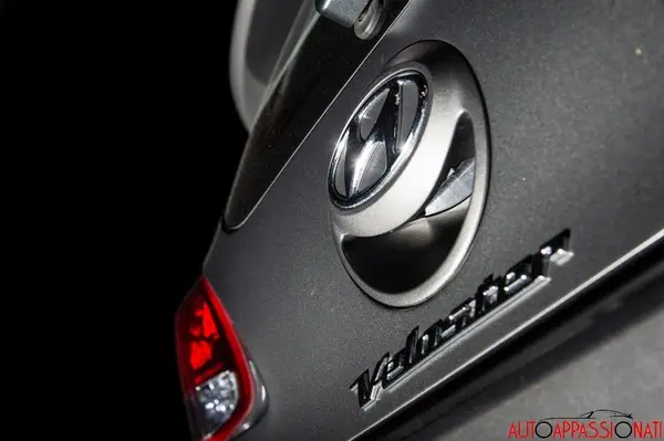 Veloster 06