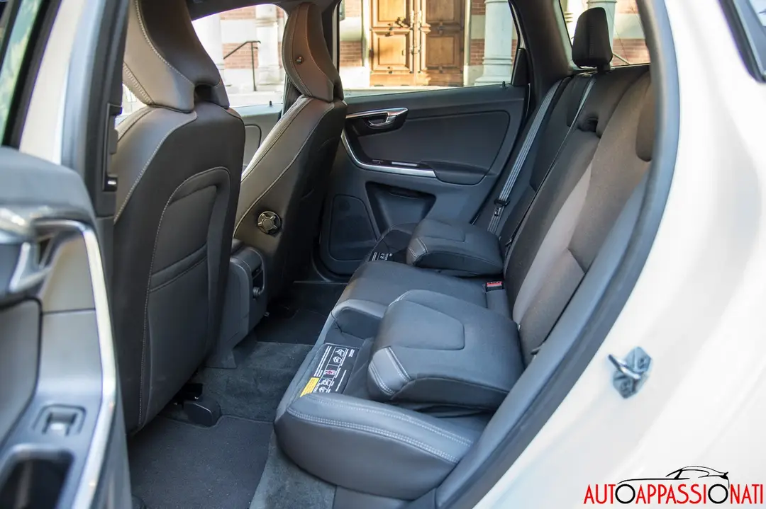 Volvo XC60 D4 009