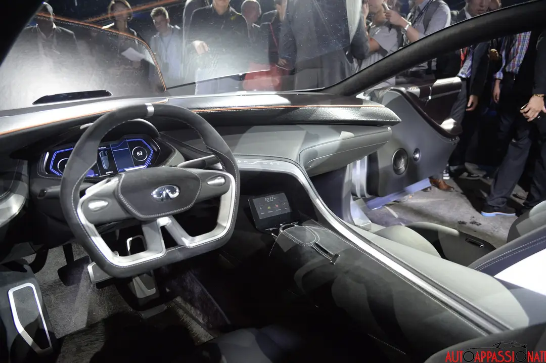 infinitiq80008