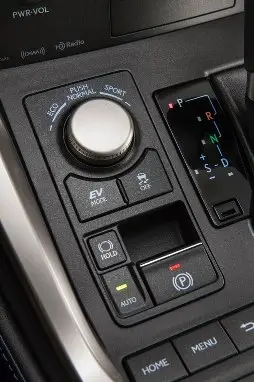 LEXUS int2