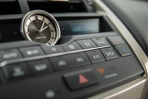 LEXUS int8