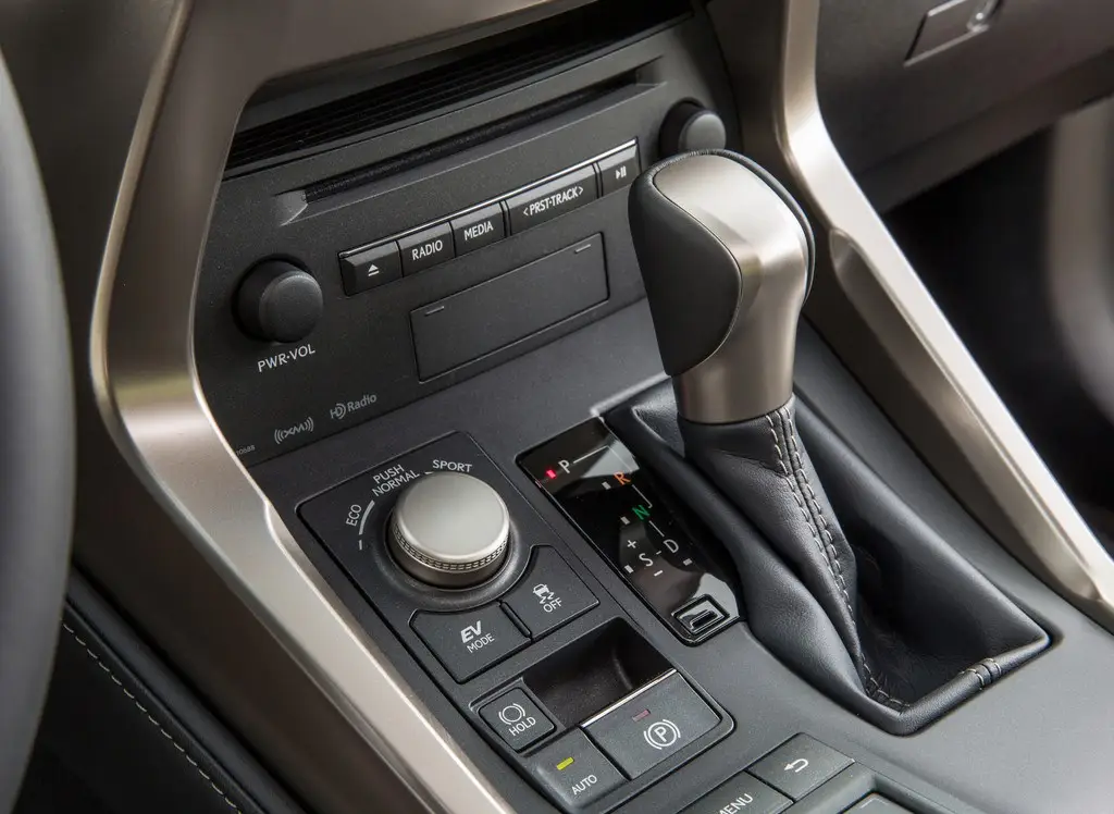 lexus5