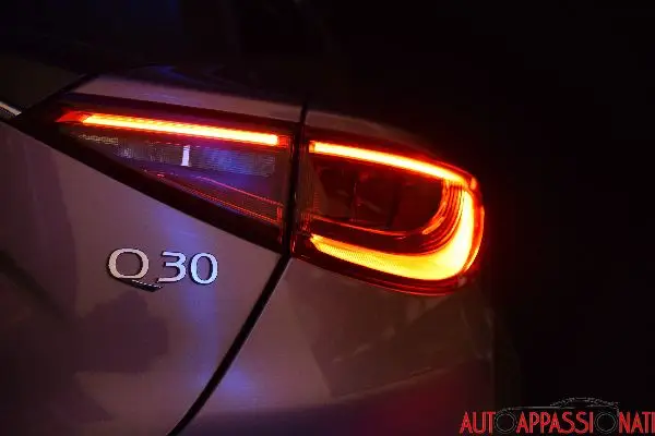 infiniti q30 03