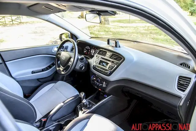 nuova hyundai i20 07