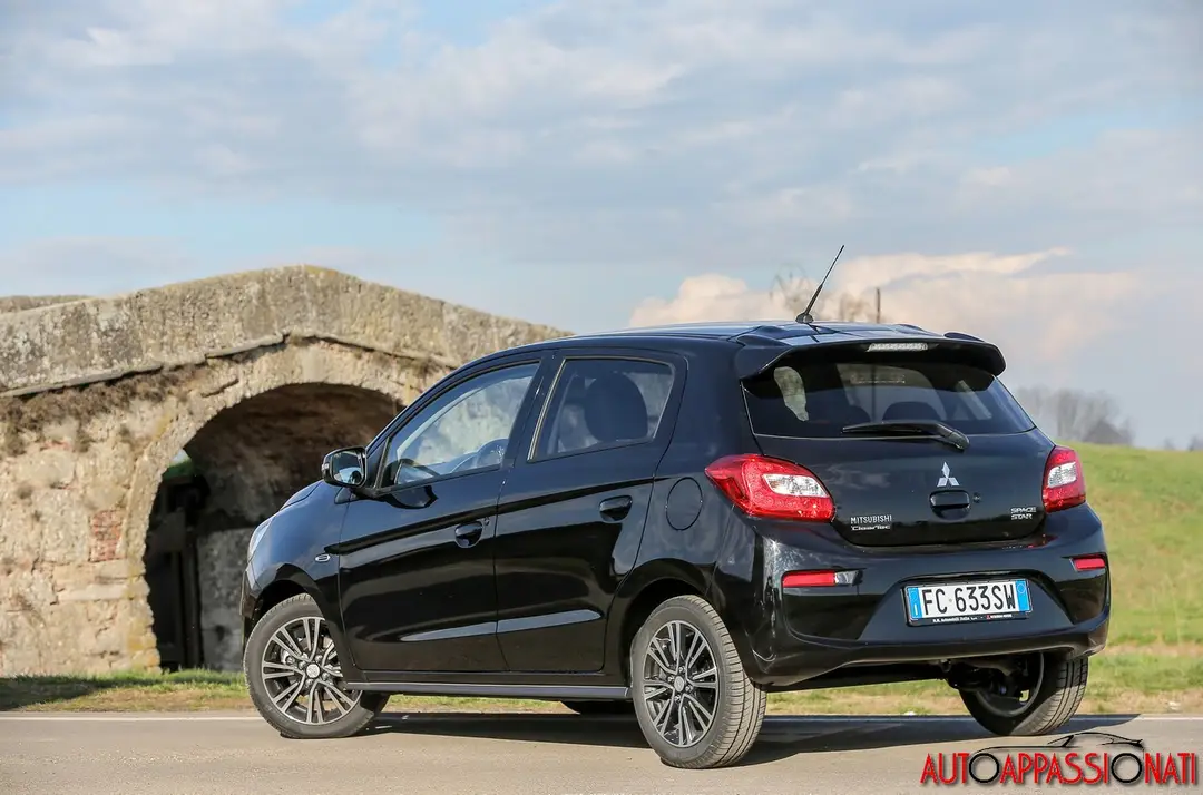 Mitsubishi SpaceStar 07
