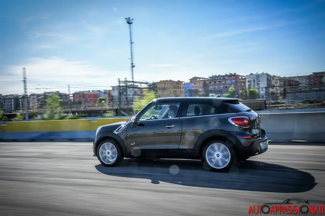 Mini Paceman 27