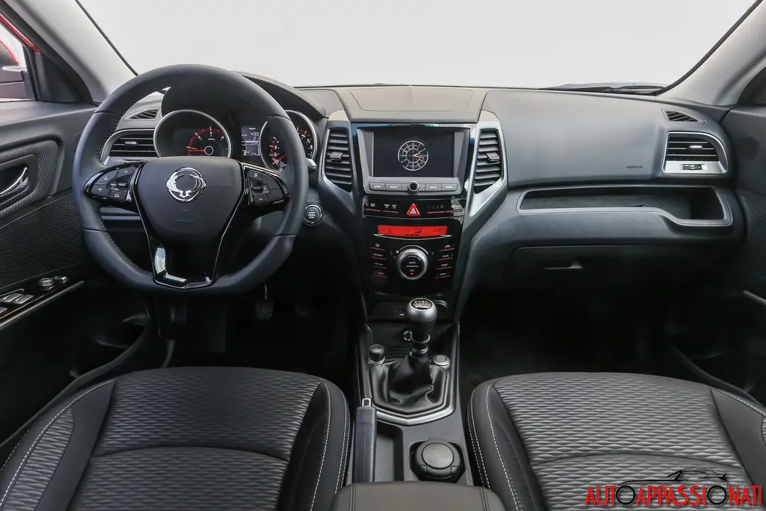 Ssangyong XLV 28