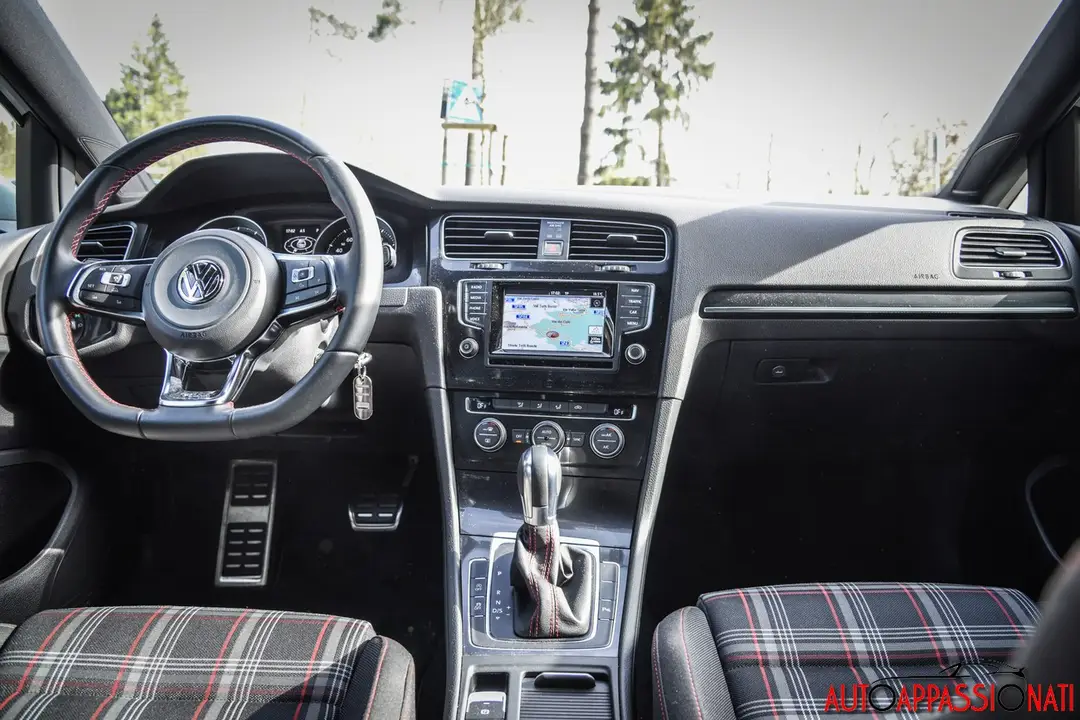 Volkswagen golf gti 08
