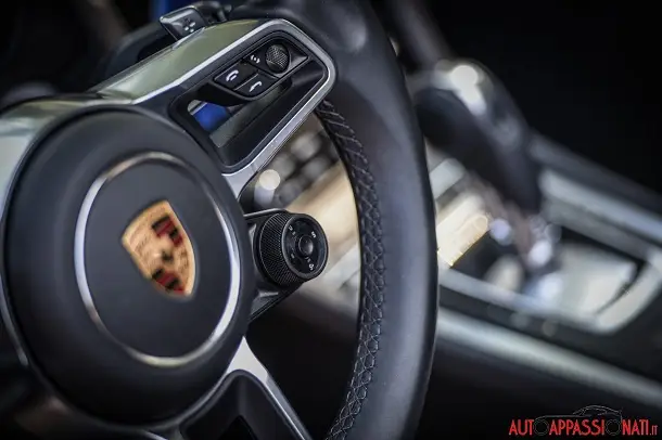 Porsche 911 Carrera 4S Cabriolet 