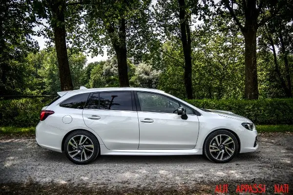 subaru levorg int1