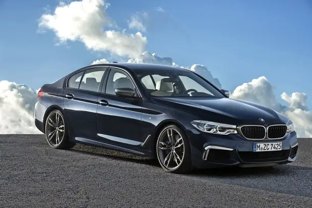 BMW M550i