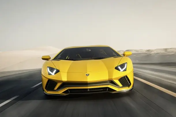 Lamborghini Aventador S 02