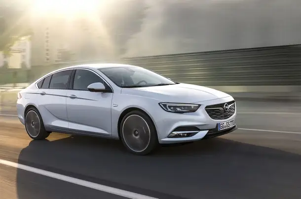 Opel nuovaInsignia 04