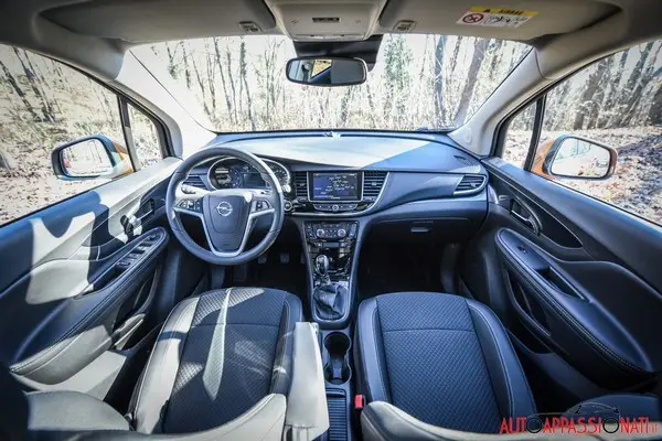 INT OPEL mokka x 01