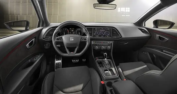 LeonCupra Interni