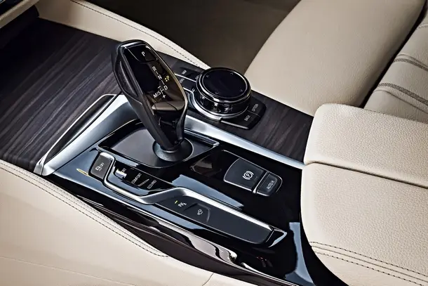 BMW Serie5 Touring Comandi