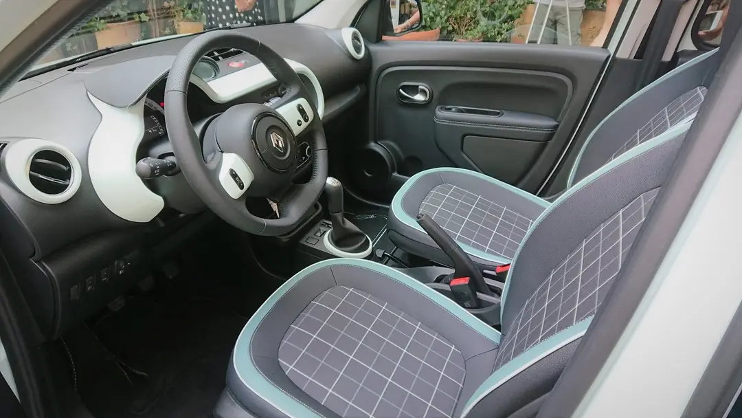 Renault Twingo La Parisienne Interni