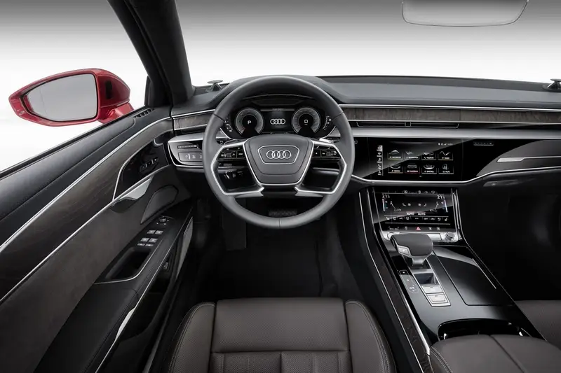 Nuova Audi A8