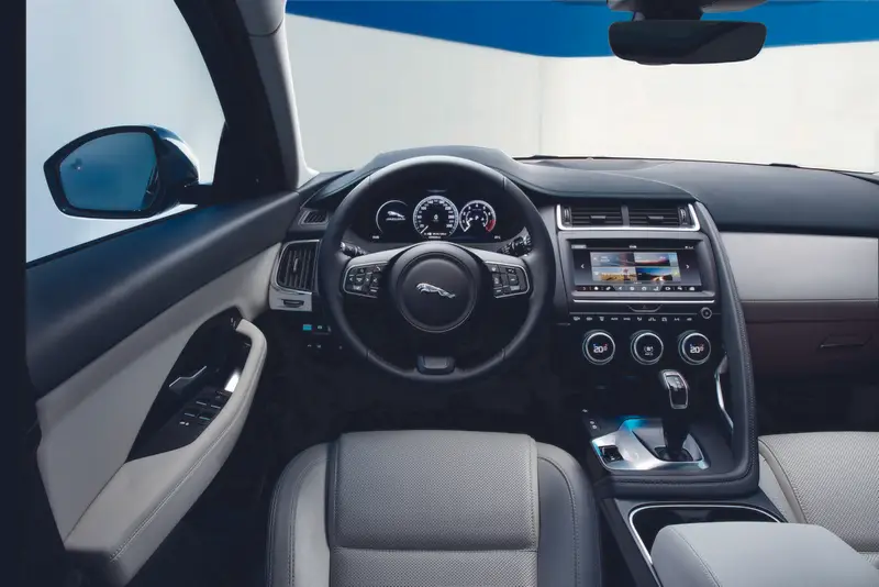 Nuova E-Pace