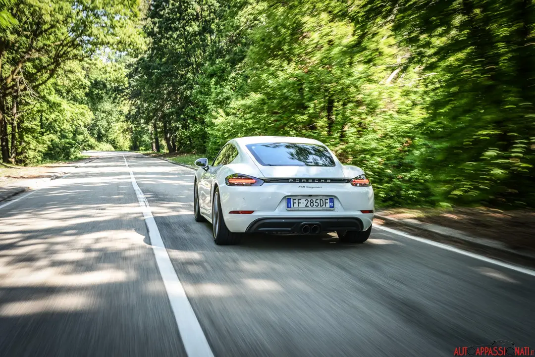 Porsche 718 Cayman