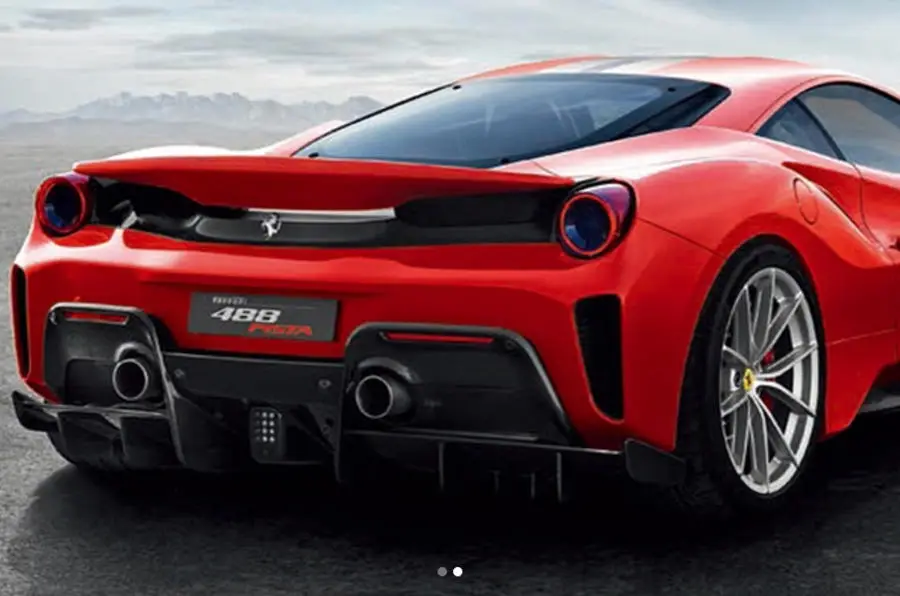 Ferrari 488 Pista posteriore