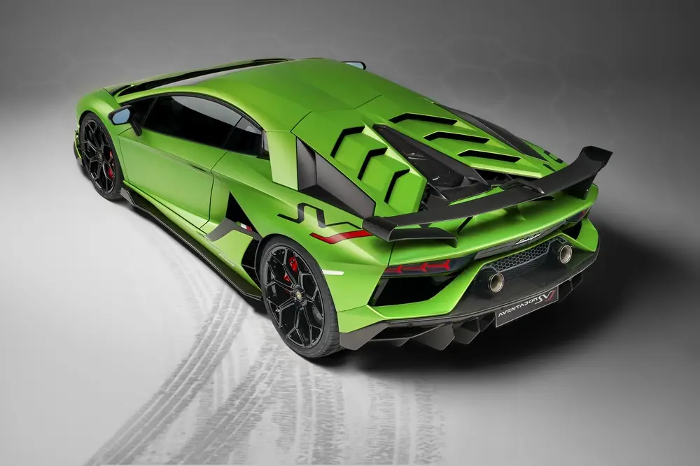  Aventador SVJ