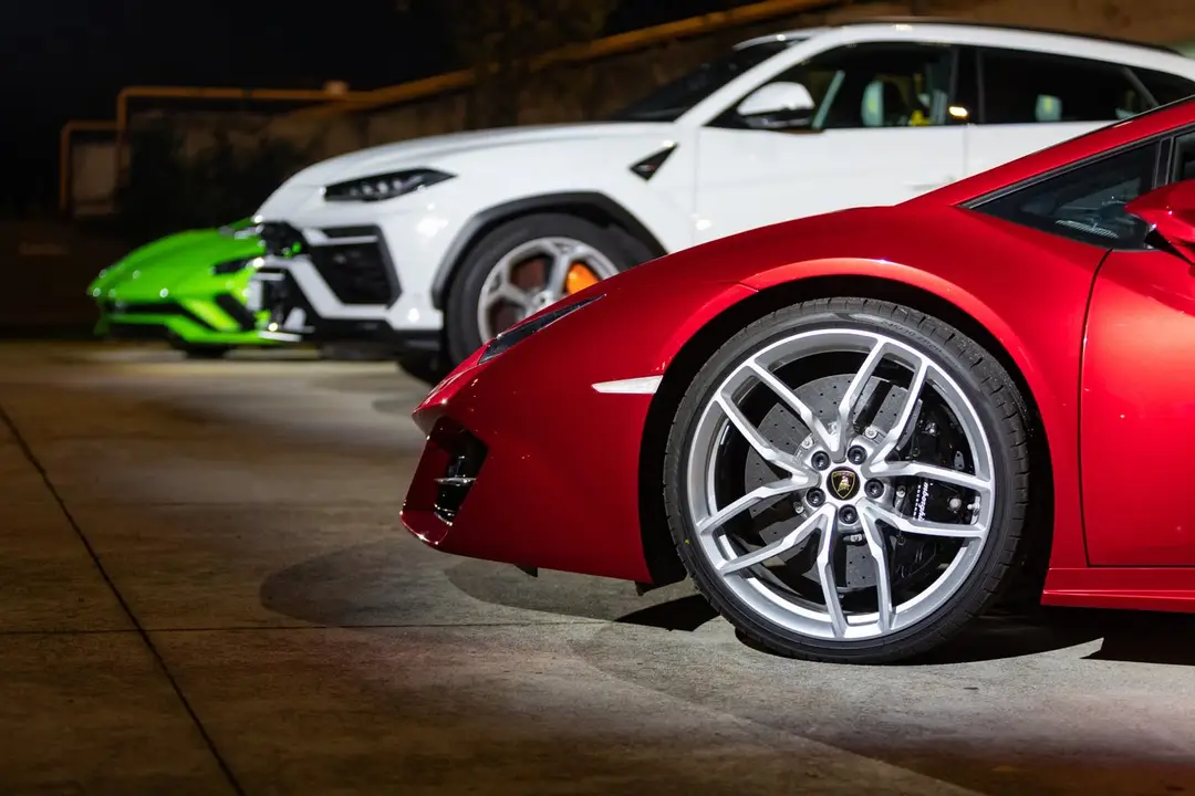  Lamborghini