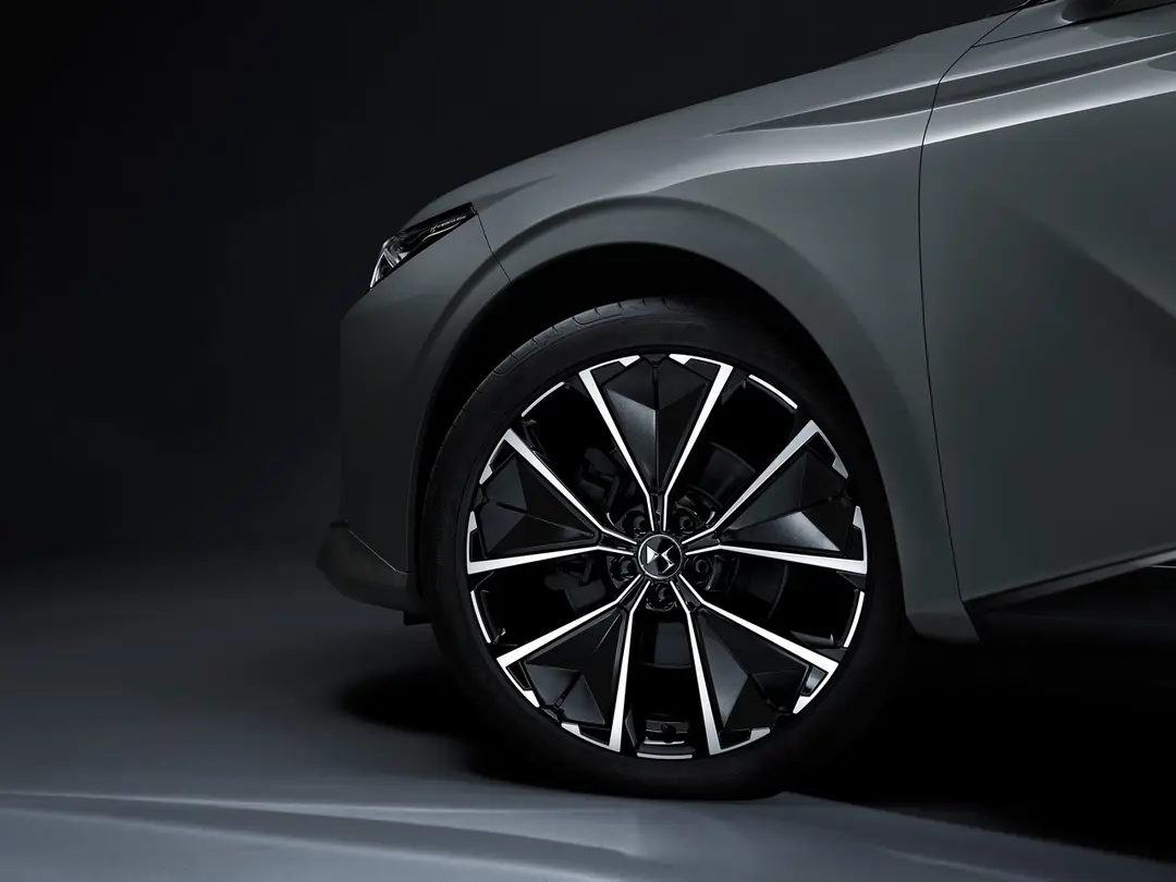 DS 4 La Premiere