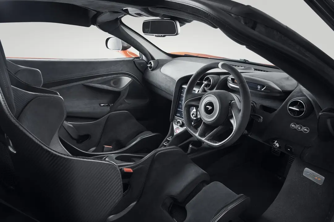 mclaren 765lt 05