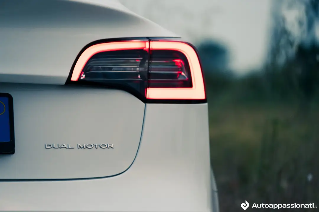 tesla model 3 long range 07
