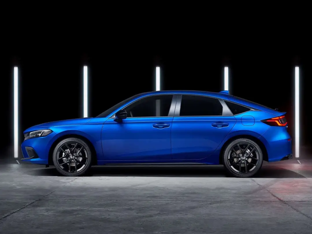 367074 la nuova honda civic e hev offre efficienza e prestazioni eccezionali