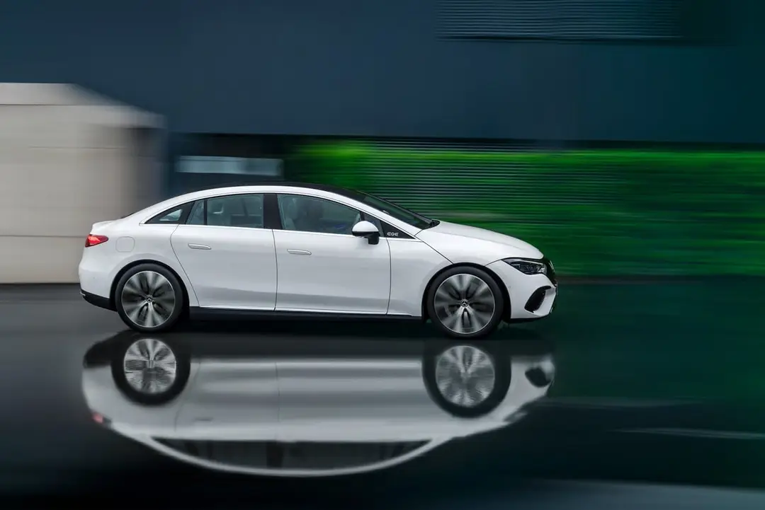 mercedes eqe