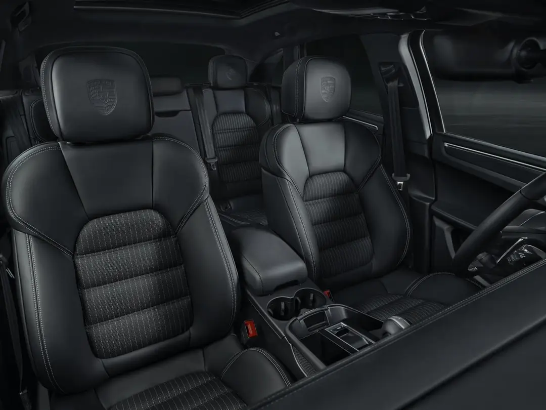 interni porsche macan t