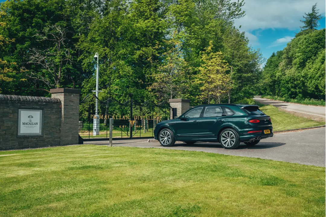 Bentley Bentayga Hybrid